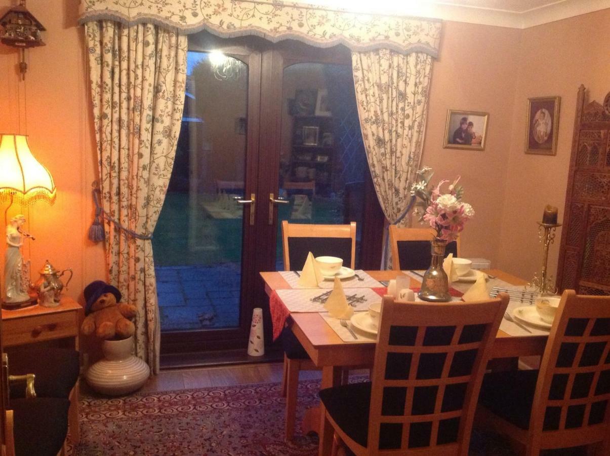 The Cedars House B&B Нанітон Екстер'єр фото